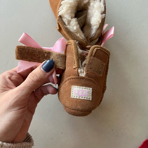 ❌ SOLD! Infant Ugg Booties - Picture 9 of 9